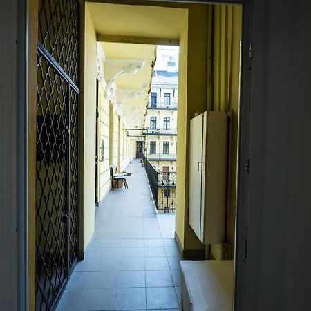 Brand New Studio With Aircon In The Center Budapest Kültér fotó